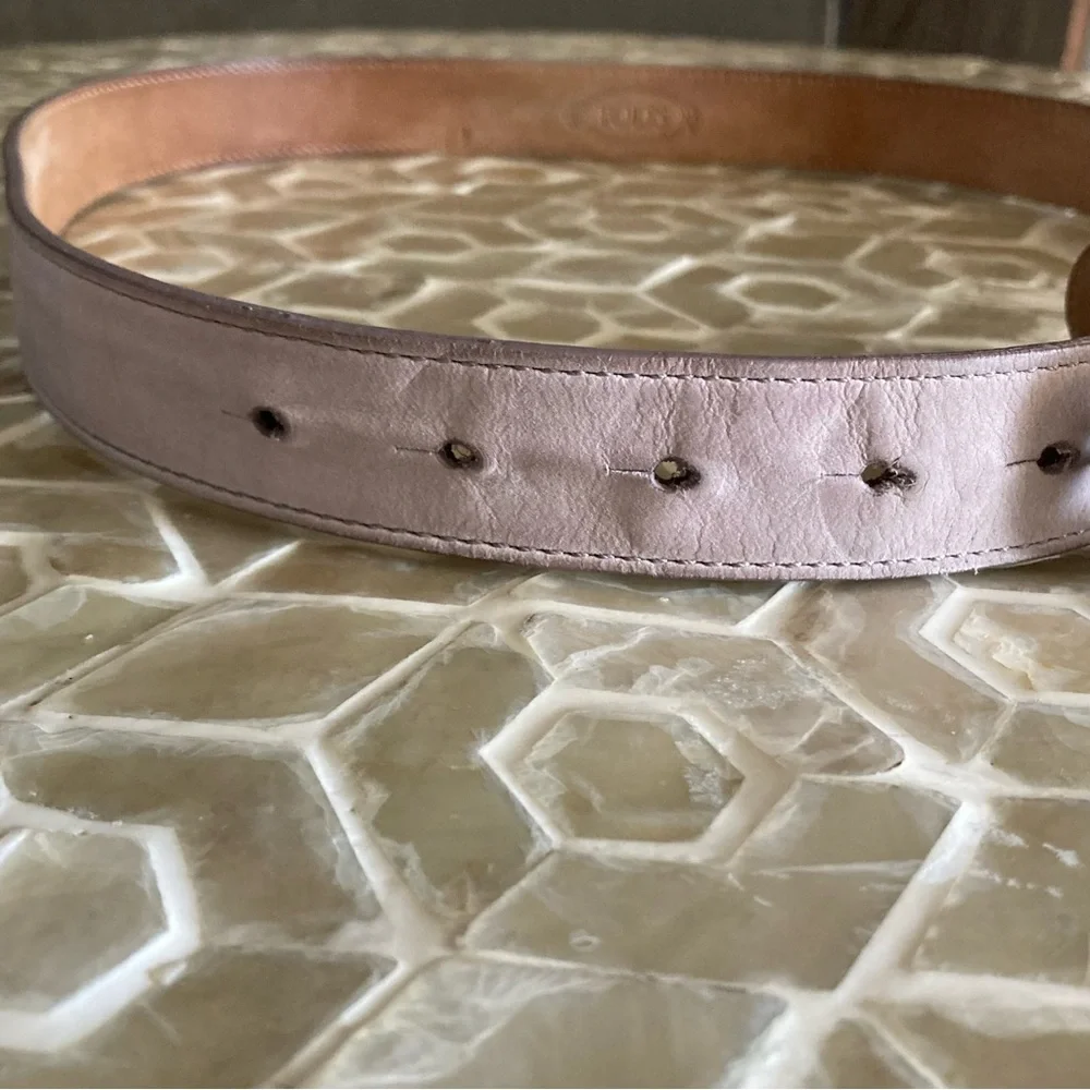 TOD'S Women’s Calfskin Leather Belt in lightest pink